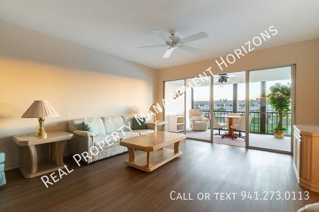 Foto del edificio - 4813 Independence Dr