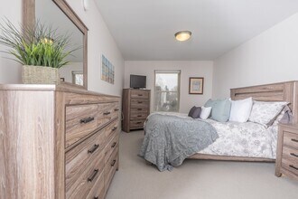 Interior Photo - Village at Autumn Pond