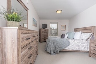 Interior Photo - Village at Autumn Pond