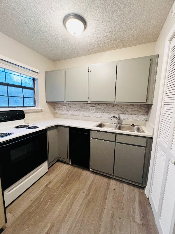 Foto del edificio - 4931 Cotton Row NW