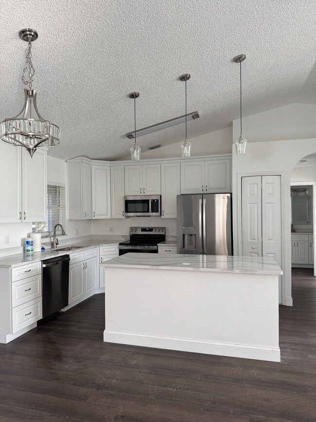 Foto del edificio - 611 Seaport Ter SE