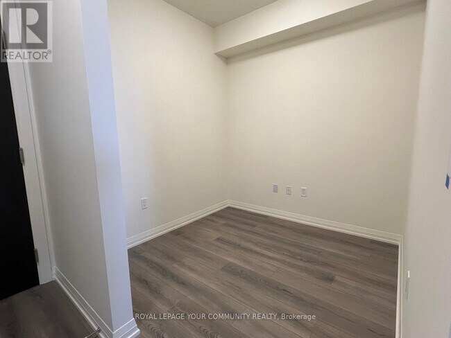 Photo du bâtiment - 9000-9000 Jane St