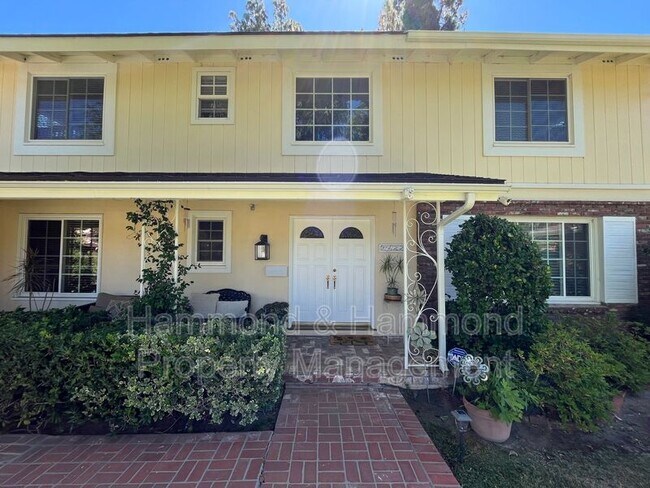 Building Photo - 8422 Fable Ave