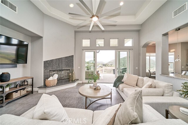 Building Photo - 30480 Sparkle Dr