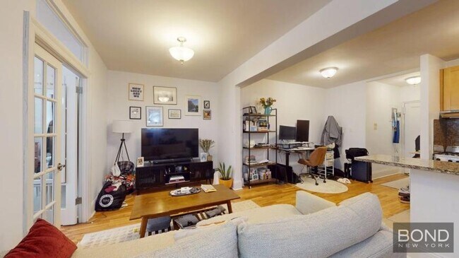 Foto del edificio - 1 bedroom in NEW YORK NY 10011