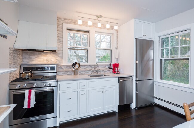 Foto del edificio - 57 McGuirk St