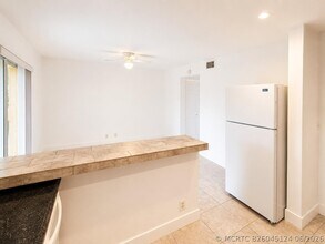 Building Photo - 5728-5728 Blueberry Ct