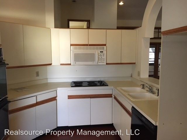 Building Photo - 3 br, 2 bath House - 6114 Raintree Drive