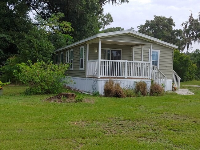 Building Photo - 2205 Martin Rd