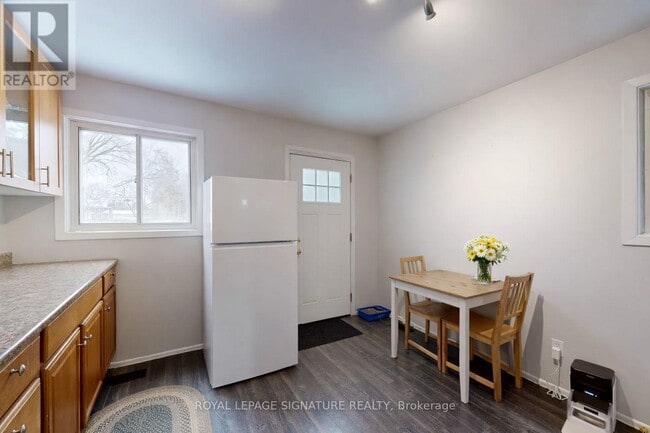 Building Photo - 117 Hampton Ave