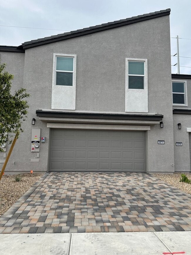 Building Photo - New Constructed and upgraded three bedroom...