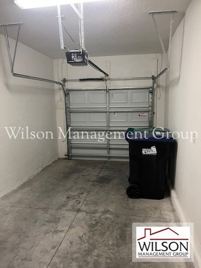 Foto del edificio - 3 br, 2.5 bath House - 11249 Savannah Land...