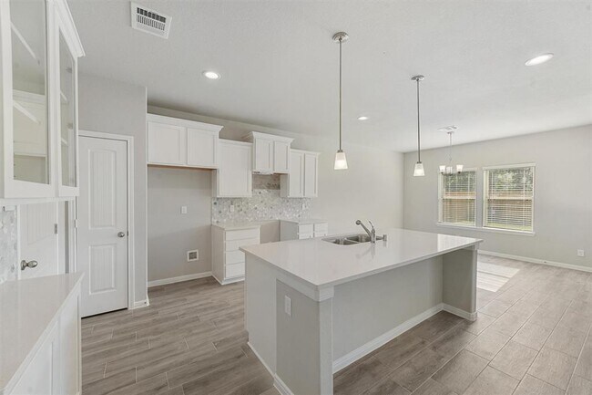 Building Photo - 25609 Aster Trl