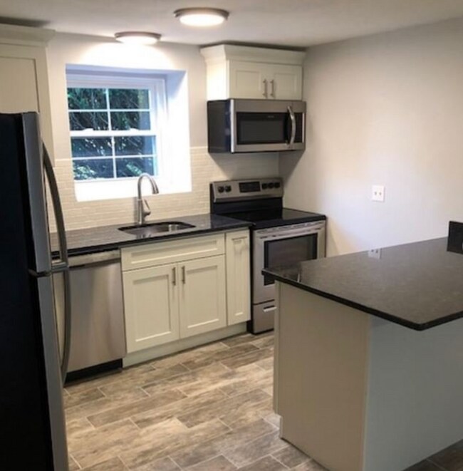 Foto del edificio - 20 Thomas Ave