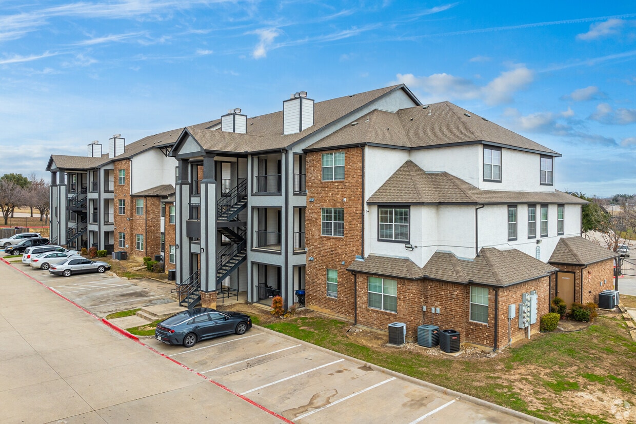 Primary Photo - The Life at Westland Estates