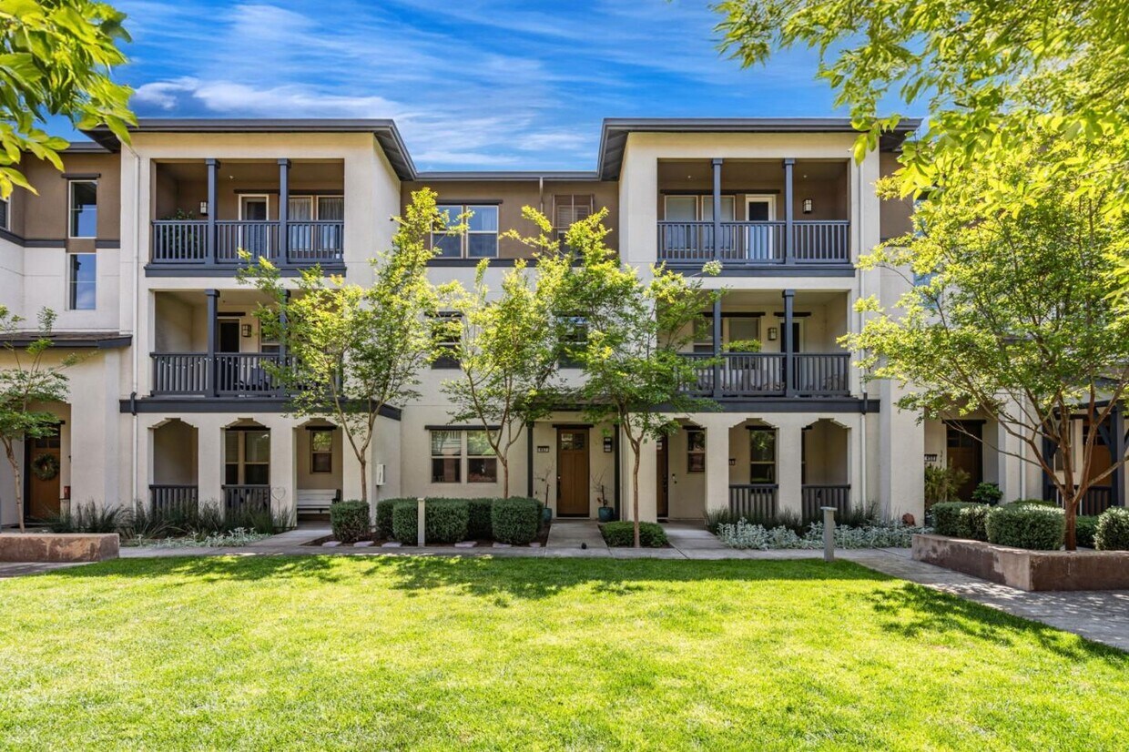 Foto principal - 457 Diller St