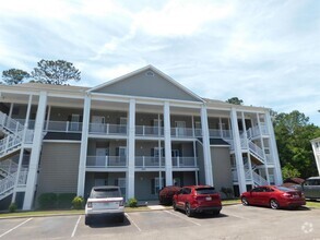 Building Photo - 5870 Longwood Dr