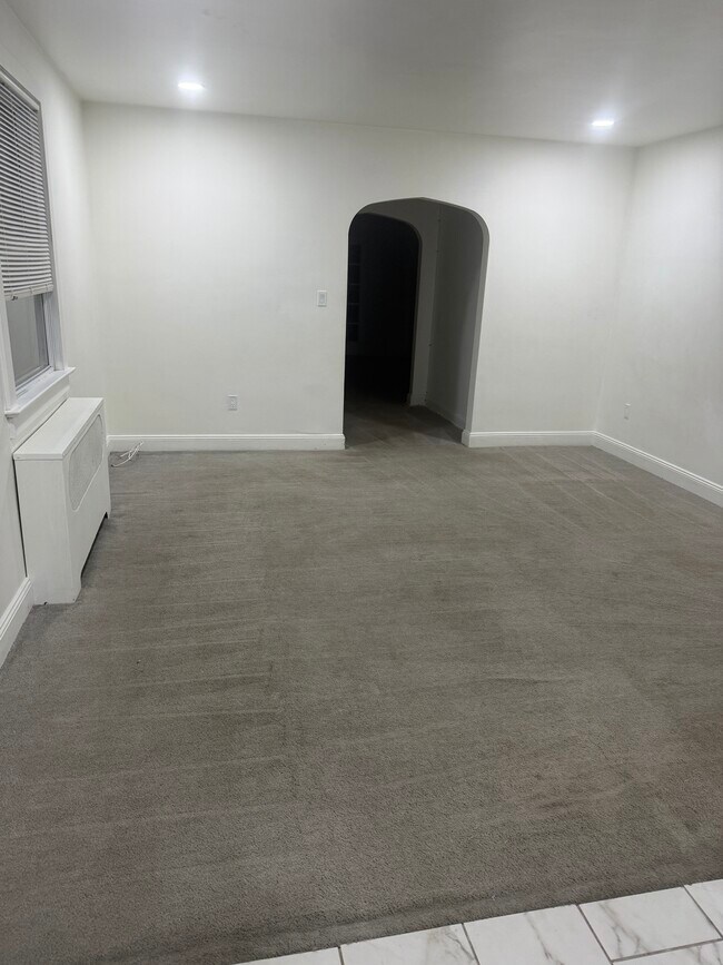 Foto del edificio - 245 Hayes St