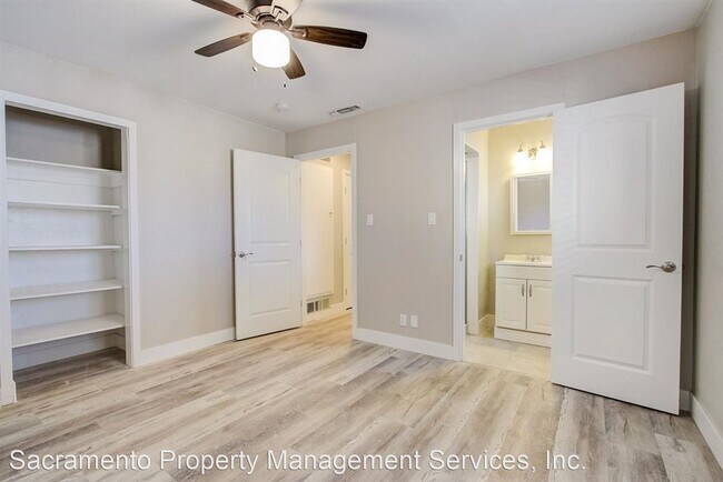 Foto del edificio - 4 br, 3 bath House - 3932 Henderson Way