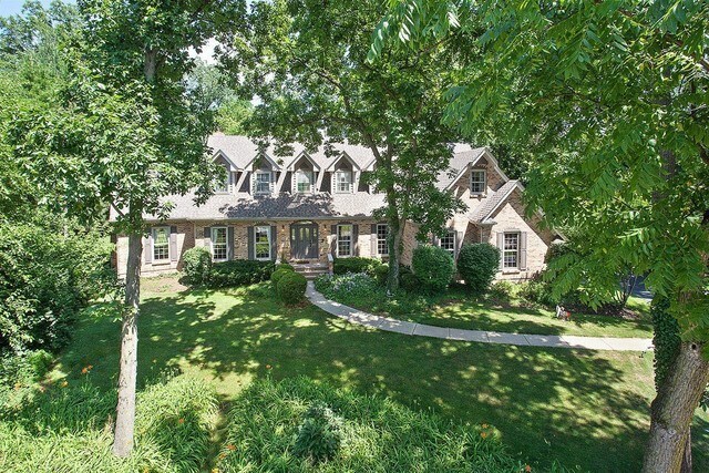 Foto del edificio - 651 Nor-Oaks Ct