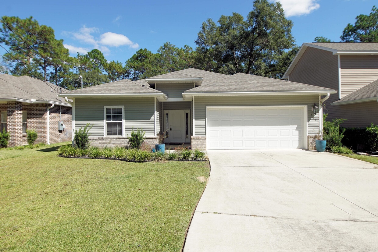 513 Johnson St, Valparaiso, FL 32580 House Rental in Valparaiso, FL