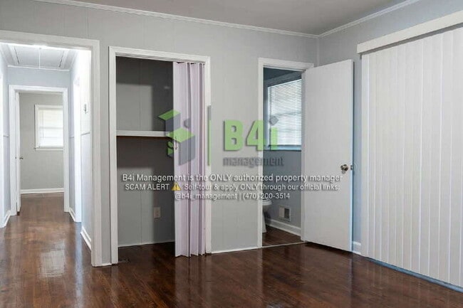 Foto del edificio - 6106 Venetian Way SW