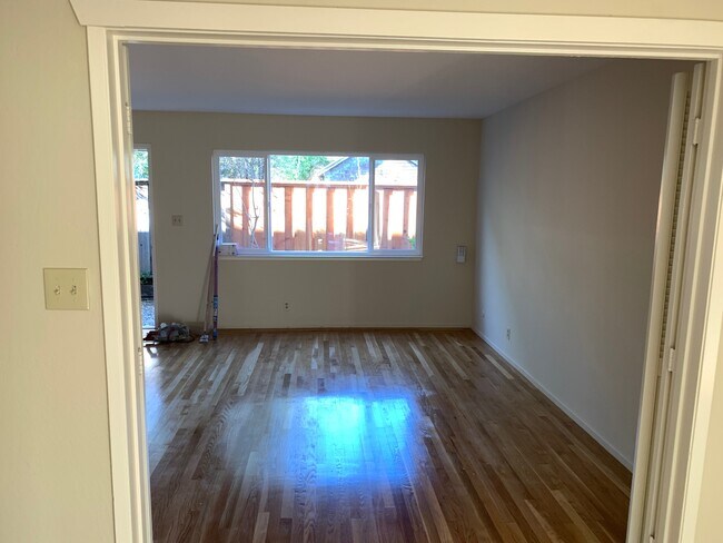 Living room - 3038 Halcyon Ct
