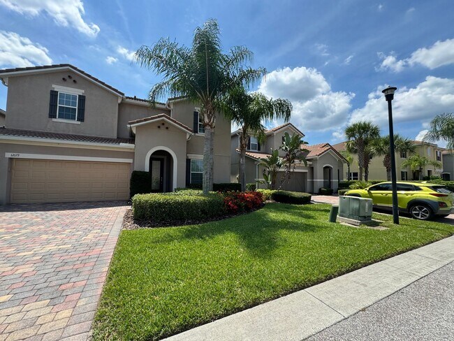 Building Photo - VillageWalk at Lake Nona ~ Gorgeous 4 bed/3 bath Executive Home!
