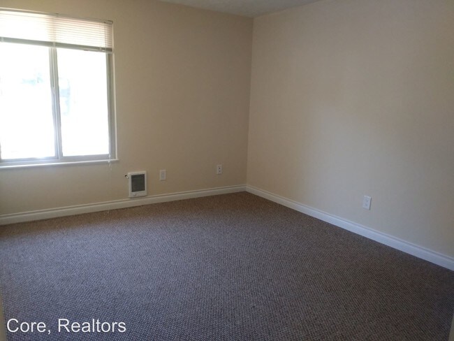 Foto del edificio - 9810 SW Lookout Terrace