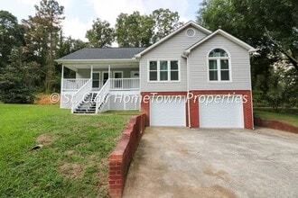 Building Photo - 19121 231 Cir