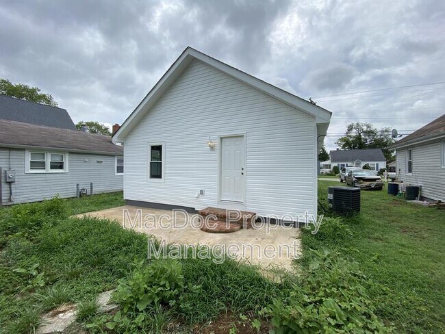 Foto del edificio - 160 Bend Farm Rd