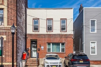 Building Photo - 2903 Central Ave