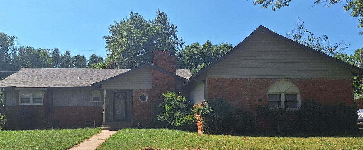 Foto principal - 1104 S McDonald St