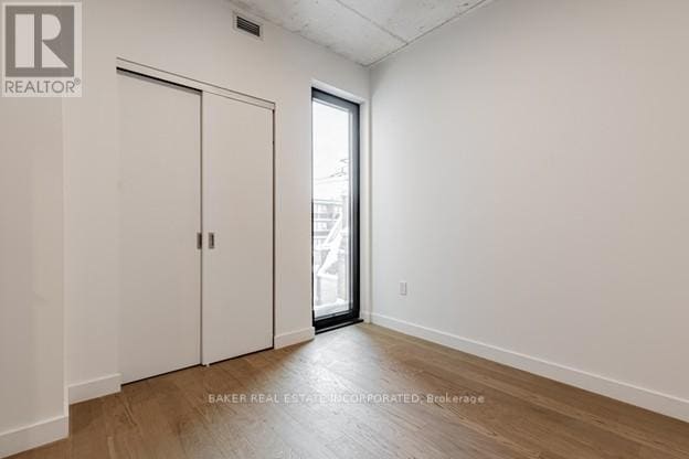 Building Photo - 1720 Bayview Ave