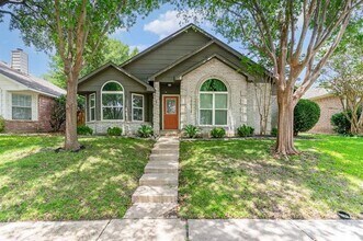 Building Photo - 10678 Quest Dr