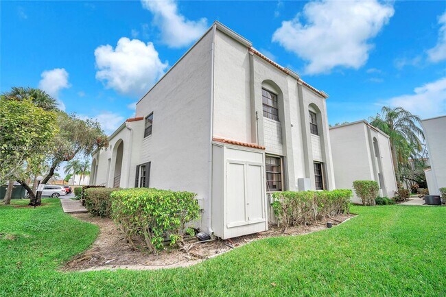 Foto del edificio - 3571 Magellan Cir