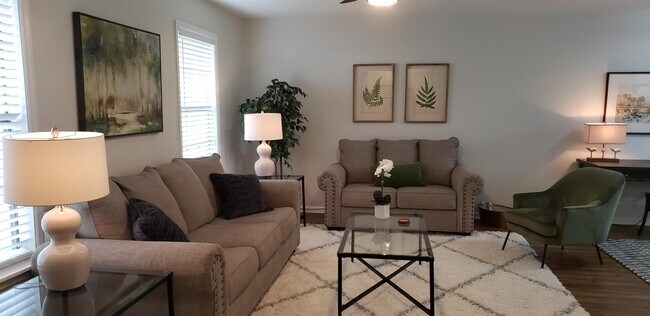 Foto del edificio - 224 Timberlane Rd