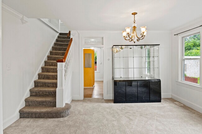 Foto del edificio - 5407 Catalpha Rd