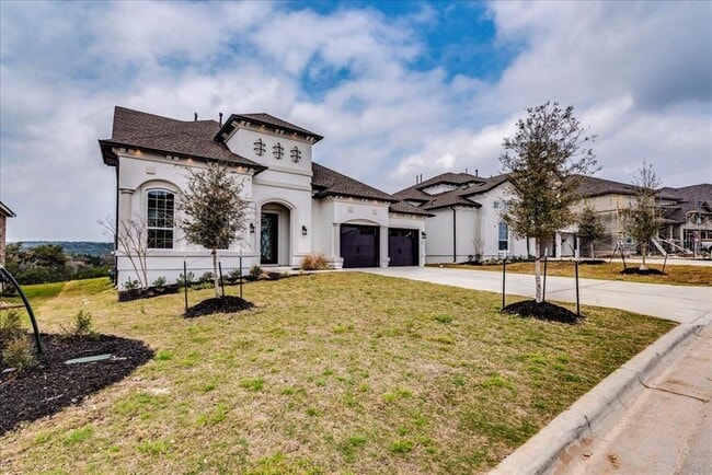 Building Photo - 913 Villa Rialto View