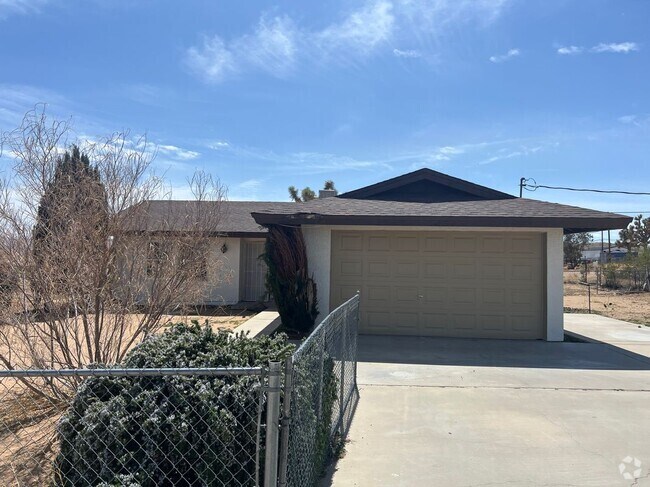 Building Photo - 58573 Sunflower Dr