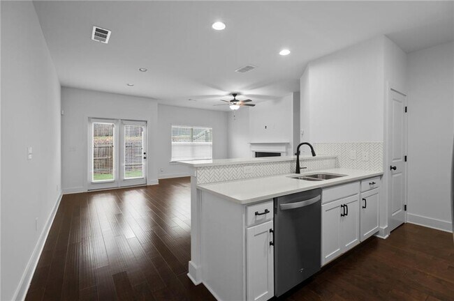 Building Photo - 6344 Princeton Ridge Dr