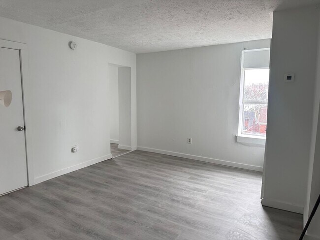 Foto del edificio - 132 Charles St