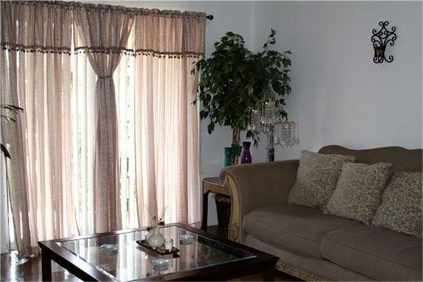 Foto del edificio - 3500 Magic Dr