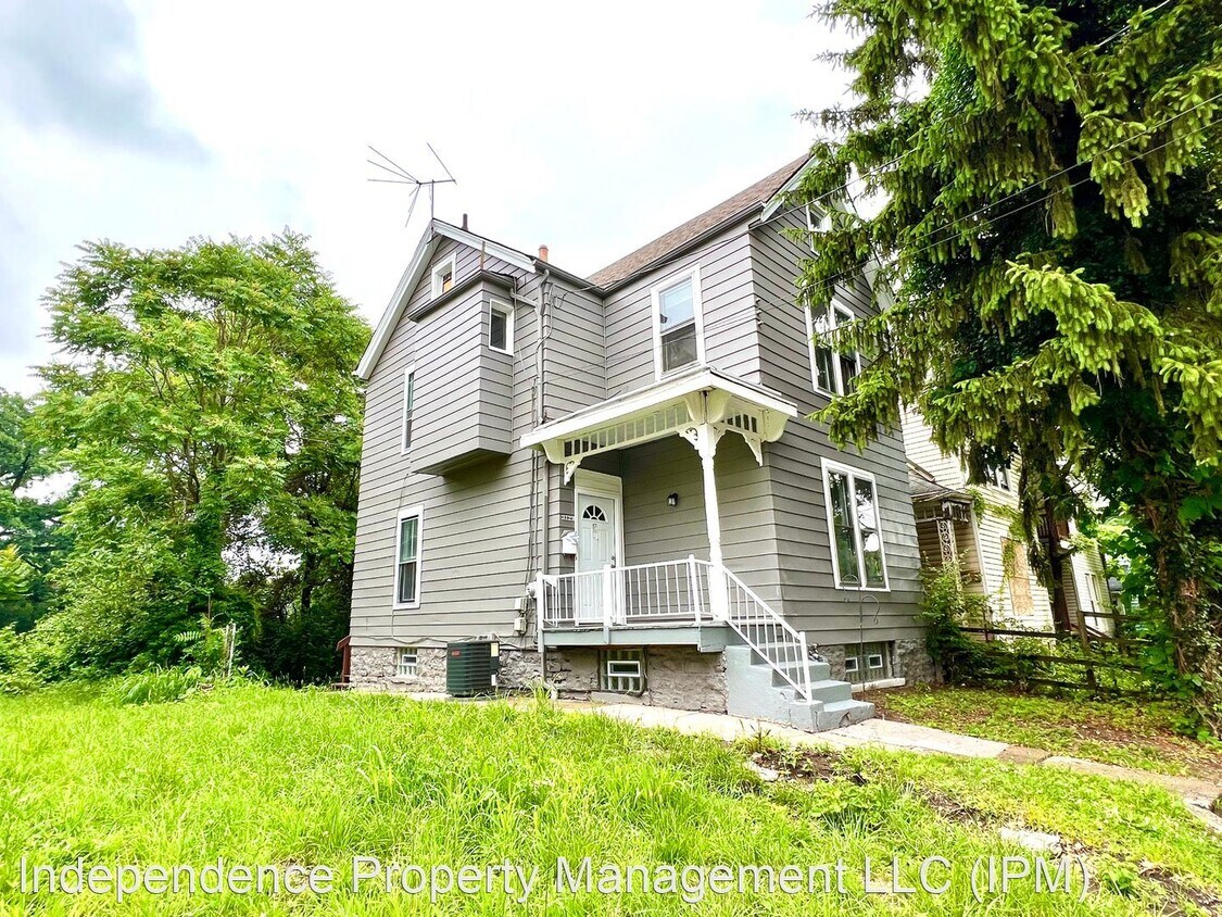 Primary Photo - 4 br, 1 bath House - 3129 Harvard Ave