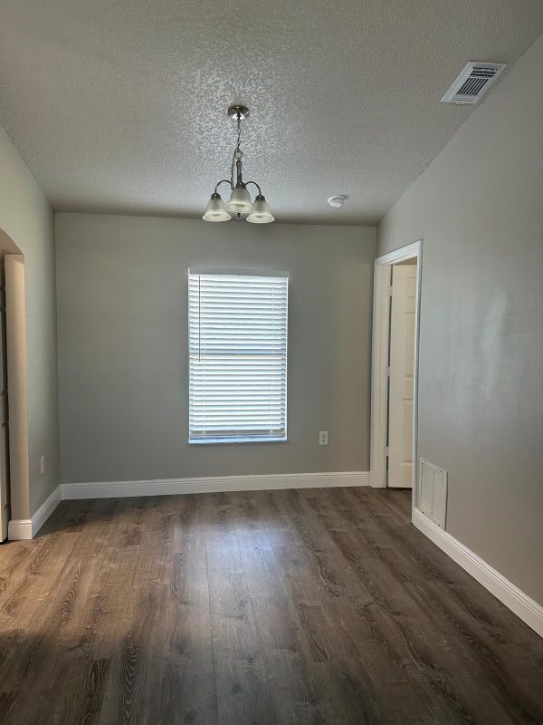 Foto del edificio - 790 Gillen Ave NW