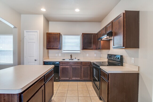 Foto del edificio - 1229 Land Oak Rd
