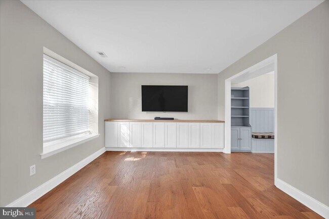 Foto del edificio - 166 Stratton Ln