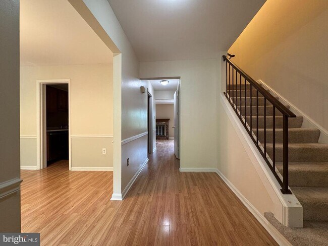 Foto del edificio - 306 Cherry Ct