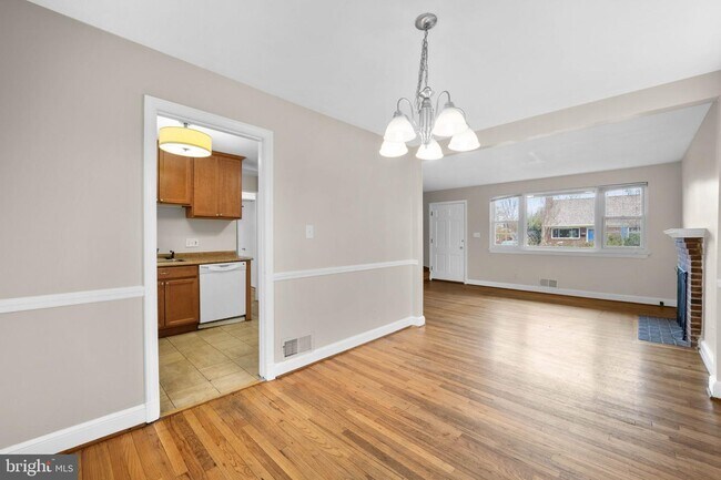 Building Photo - 10610 Ordway Dr