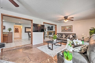 Building Photo - 8407 E Angus Dr